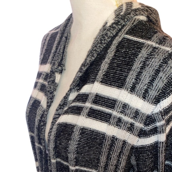 FADED GLORY Plaid Hooded Long Duster Fringed Cardigan BLK/WHT/GRY Size LG 12-14 - Picture 3 of 7